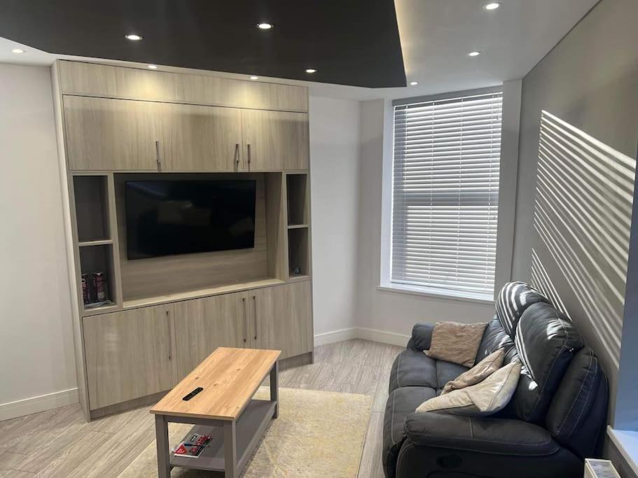1 Bedroom Flat, Fully Furnished Kingston upon Hull Exterior photo