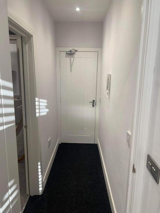 1 Bedroom Flat, Fully Furnished Kingston upon Hull Exterior photo